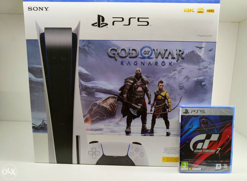 PlayStation 5 plus God of War: Ragnarok plus GT7