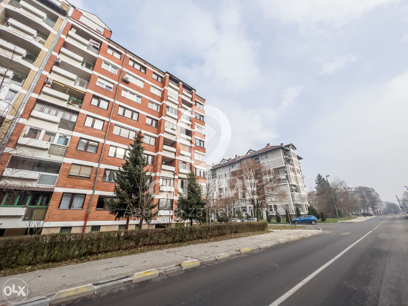 Dobrinja / Dvosoban stan / 48 m2 / Balkon