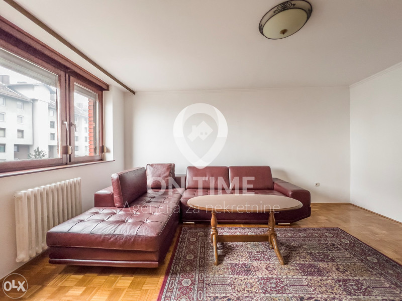 Dobrinja / Dvosoban stan / 48 m2 / Balkon