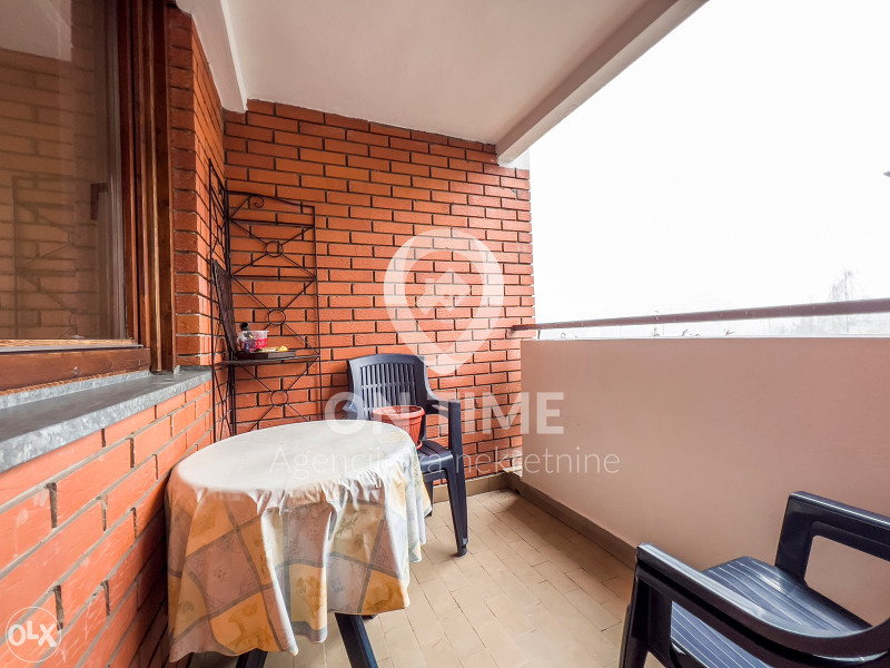 Dobrinja / Dvosoban stan / 48 m2 / Balkon