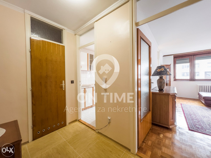 Dobrinja / Dvosoban stan / 48 m2 / Balkon
