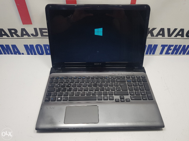 Laptop Sony sve151 (i5 3320M/6GB/500GB/1GB/1h)