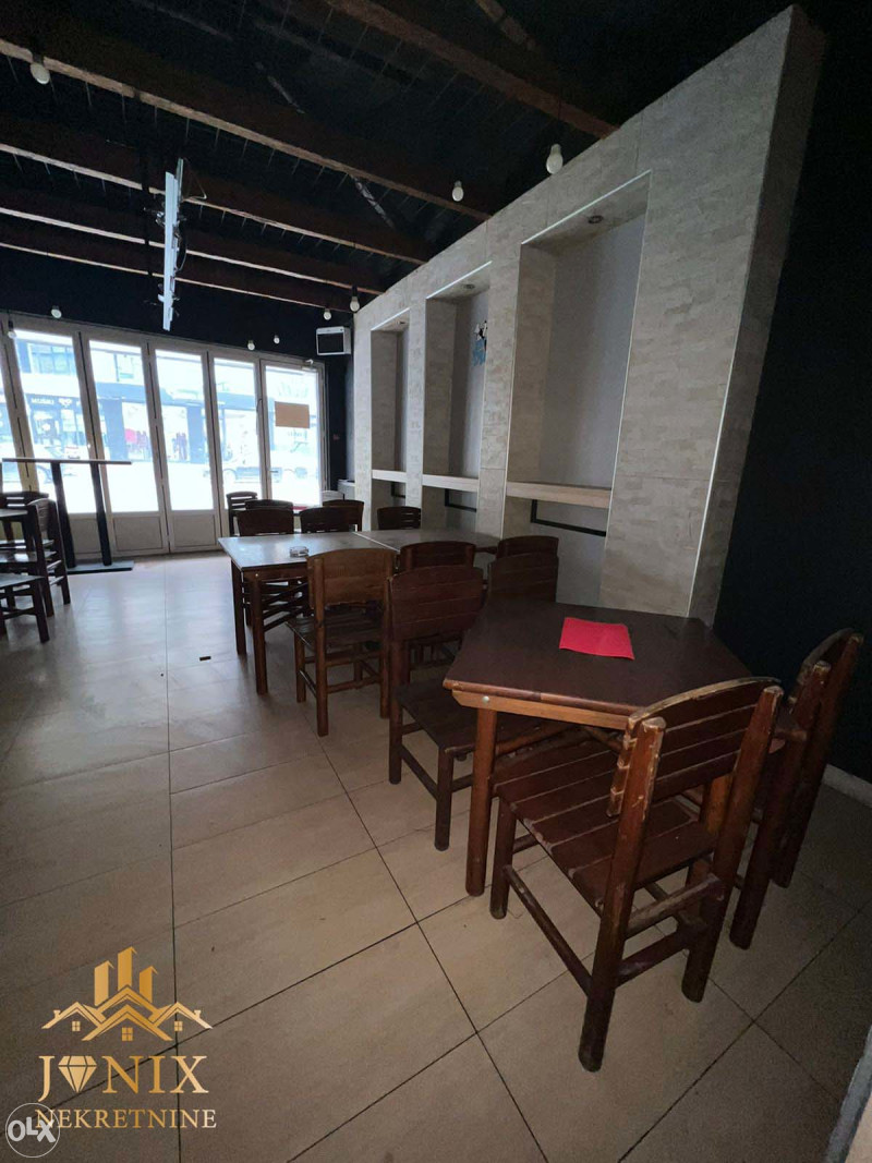 Poslovni prostor - IZNAJMLJIVANJE - Centar Banja Luka