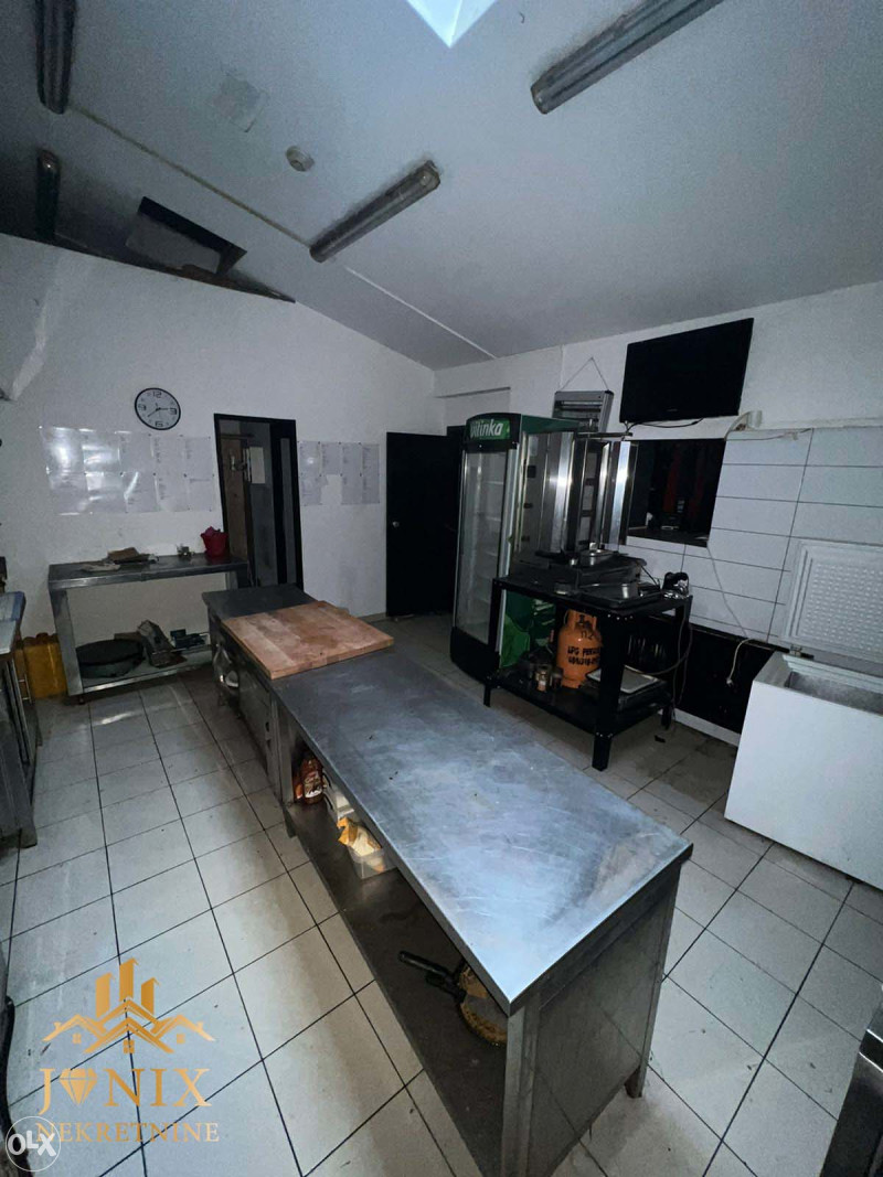 Poslovni prostor - IZNAJMLJIVANJE - Centar Banja Luka