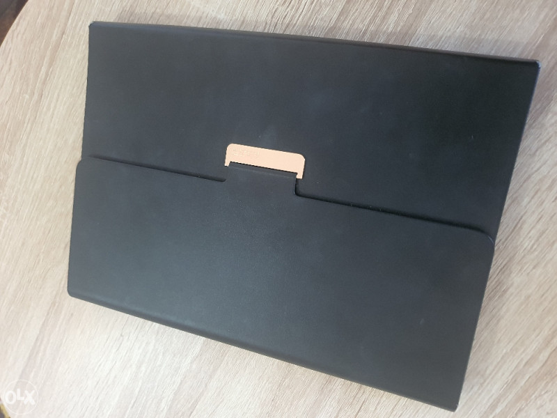 MICROSOFT SURFACE PRO 5 (i7) 8GB RAM / tablet & laptop