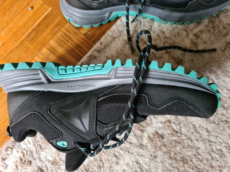 Reebok gore-tex patike vel.37.5 orginal