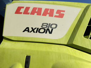 Traktor Claas axion 810