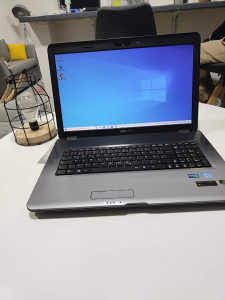 Medion i3 laptop