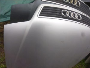 Hauba Audi A6 C5 prednja srebrena 98-01