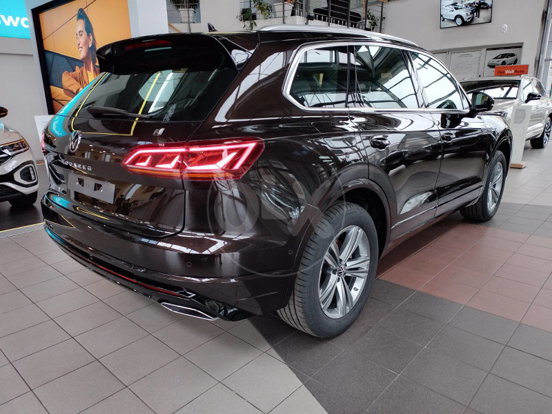 Touareg R-Line 3.0 l V6 TDI SCR 4MOTION 8-AUT - Automobili - OLX.ba