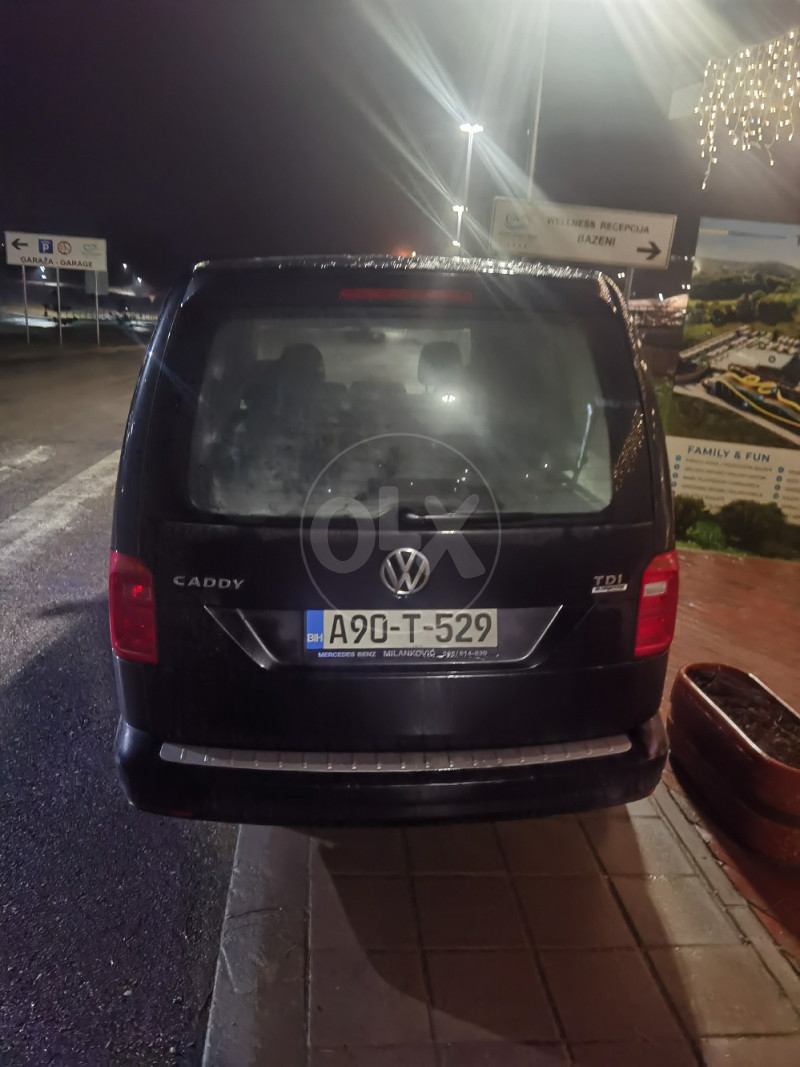 Volkswagen Caddy Maxi Life 2.0 dizel putnički 7 siceva
