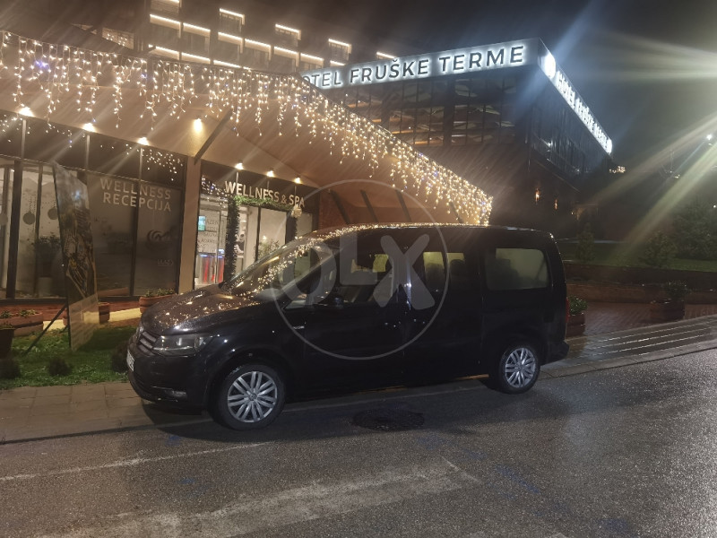 Volkswagen Caddy Maxi Life 2.0 dizel putnički 7 siceva