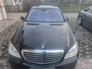 Mercedes-Benz S 320