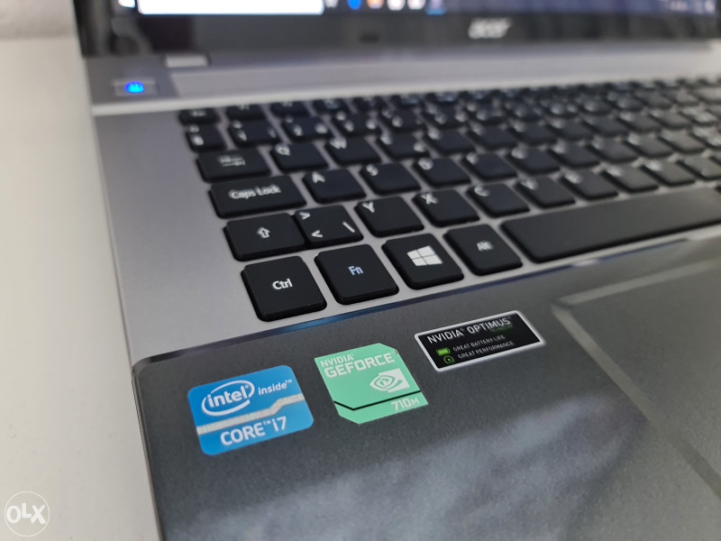 Gaming laptop Acer 8GB RAM i7 NVIDIA 710M 2GB