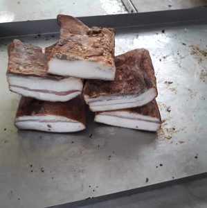 DIMLJENA DOMACA SLANINA