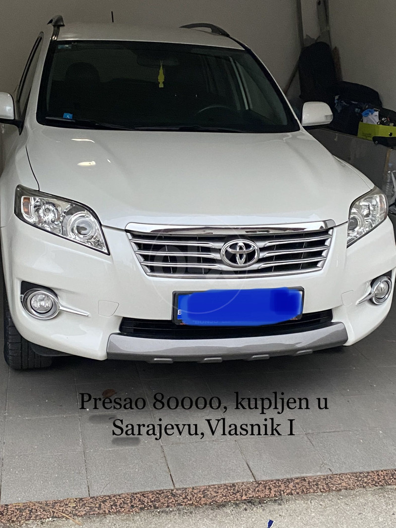 Toyota RAV 4 presao 80 000km, 2012god