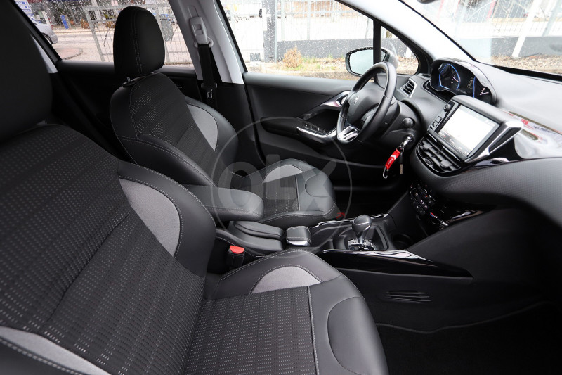 Peugeot 2008 1.5 HDI Tiptronik FELINE SPORT FACELIFT
