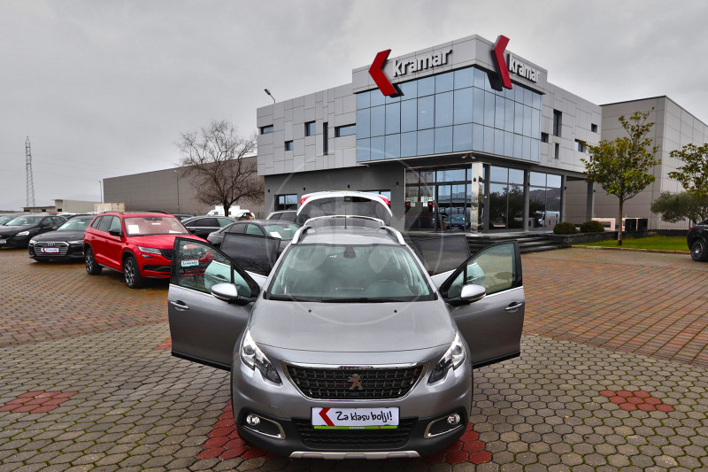 Peugeot 2008 1.5 HDI Tiptronik FELINE SPORT FACELIFT