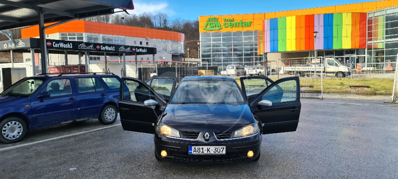 Renault Laguna 2006 god. 1.9 dci MOGUCA ZAMJENA