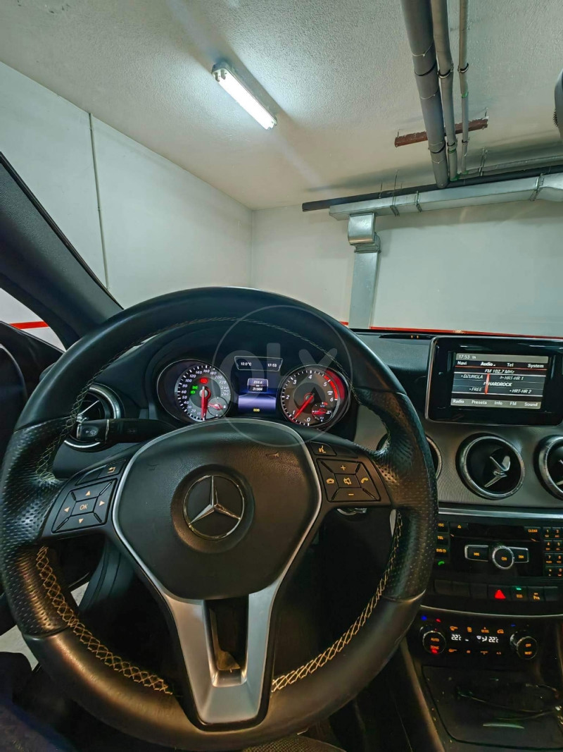 Mercedes-Benz CLA 200