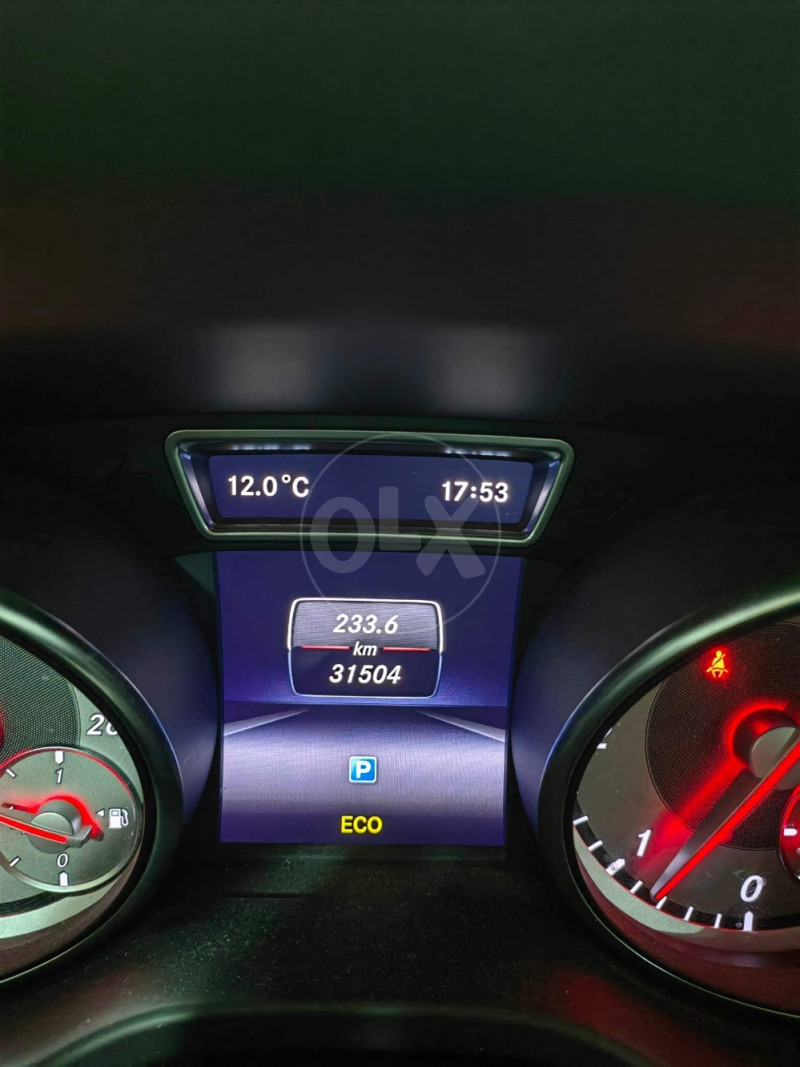 Mercedes-Benz CLA 200