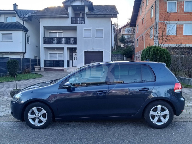 Volkswagen Golf 6 1.6 TDI Bluemotion