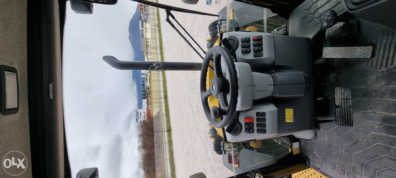 Caterpillar kombinirka 434