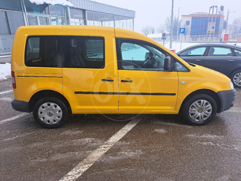 Caddy 2.0 SDI/PUTNICKI/DUPLA KLIZNA VRATA/ZIMSKE GUME/