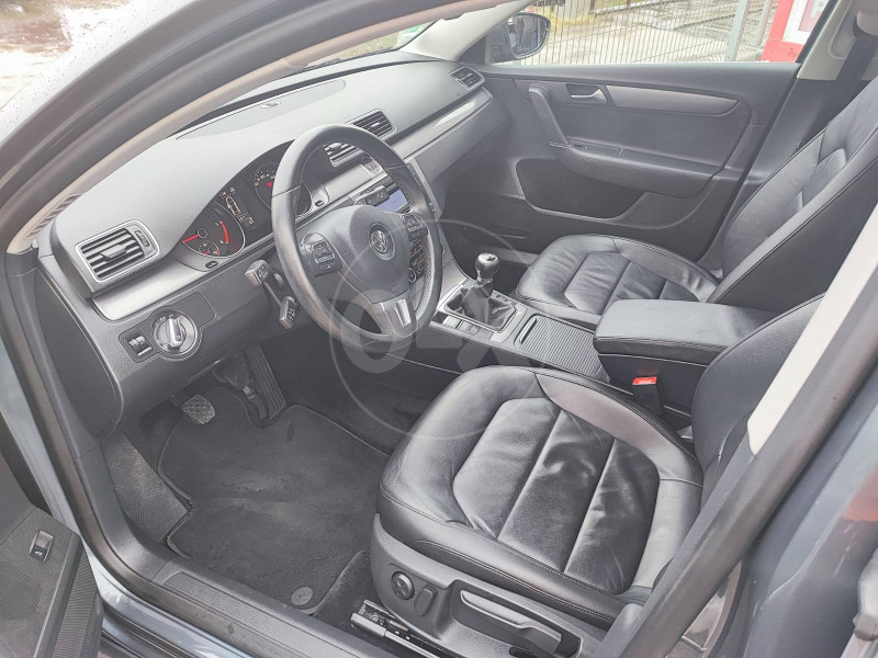 VW PASSAT 7 2.0 TDI 2011 GODINA