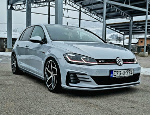 VW Golf 7.5 GTI DSG Virtual Facelift Full Kamera60Tkm