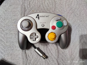 Nintendo gamecube kontroler