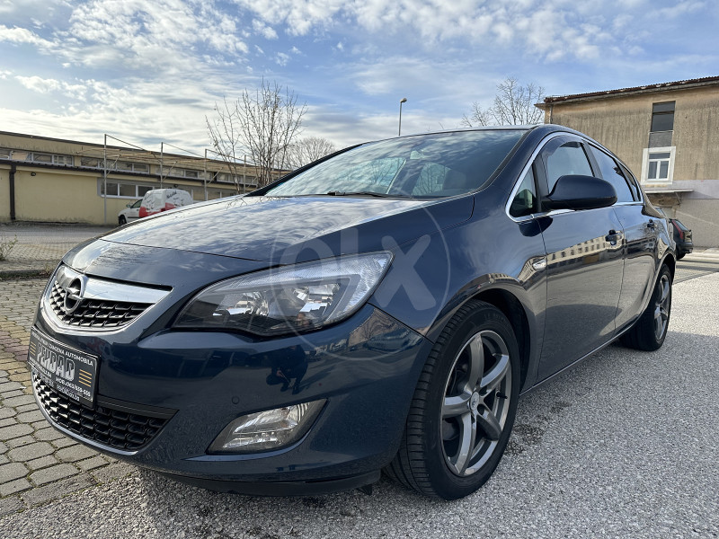 Opel Astra J 2.0 CDTI aut. Sport paket