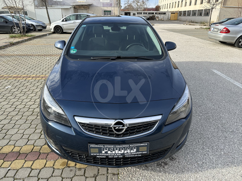 Opel Astra J 2.0 CDTI aut. Sport paket