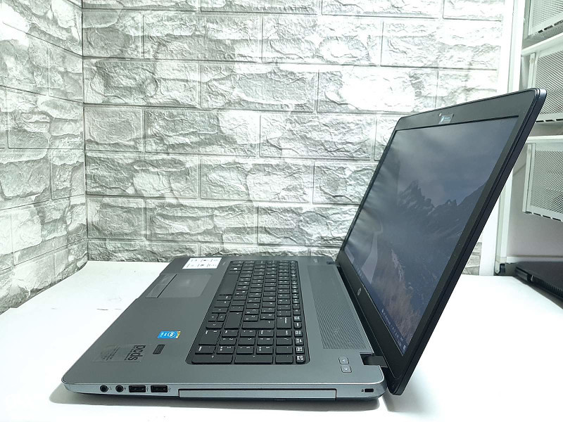 Laptop HP G0 470 17.3" i5-3230M/8GB/500GB/2h i 30min.