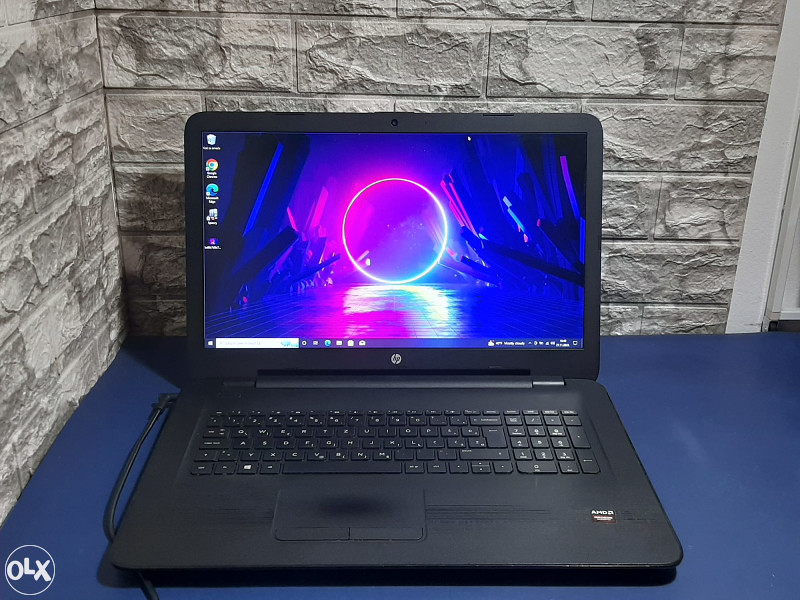 Laptop HP 17.3 A8 Quad-Core/8GB/240GB SSD/2 Graphics