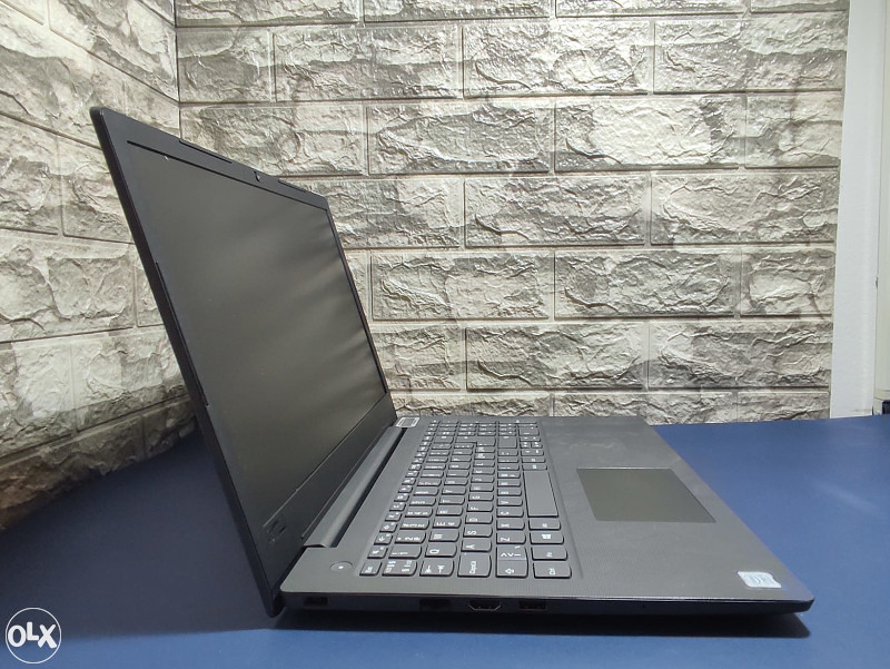 Laptop Lenovo V130-15IKB 15.6" FHD i5-8250U 8GB DDR4