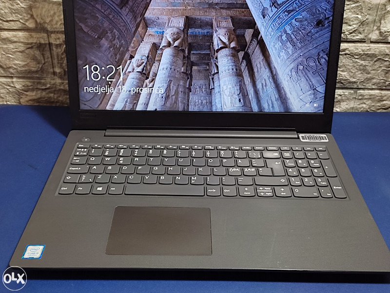 Laptop Lenovo V130-15IKB 15.6" FHD i5-8250U 8GB DDR4