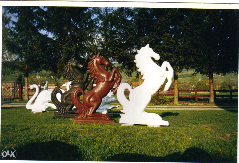 POLIESTERSKI KALUP, FIGURA KONJ, 135 CM
