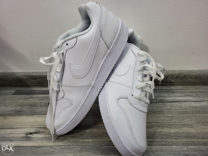 Nike ebernon low online 44