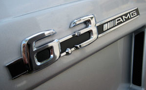 Mercedes 6.3 AMG znak blatobran bocni E C S 63 E63 CLS