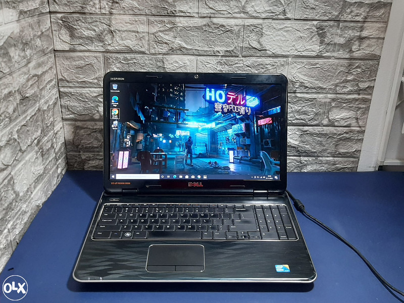 Laptop DELL 5010 i7 720QM/8x1.60GHz/6GB/500GB/1GB Graf