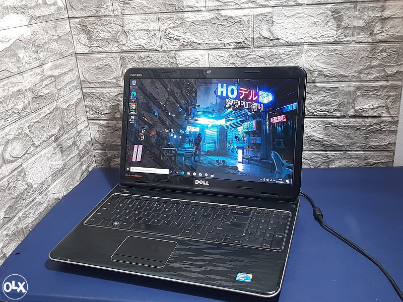Laptop DELL 5010 i7 720QM/8x1.60GHz/6GB/500GB/1GB Graf