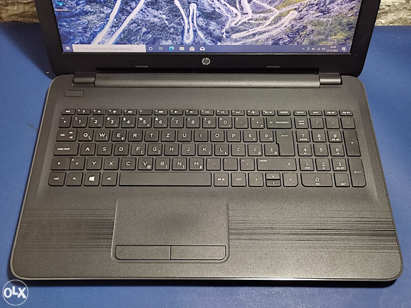 Laptop HP G5 E2-7110 Quad-Core 8GB RAM 500GB HDD