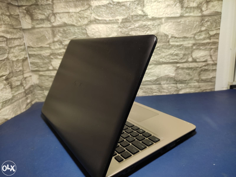 Laptop ASUS X540L 15.6" i3-5005U/8GB/256GB SSD