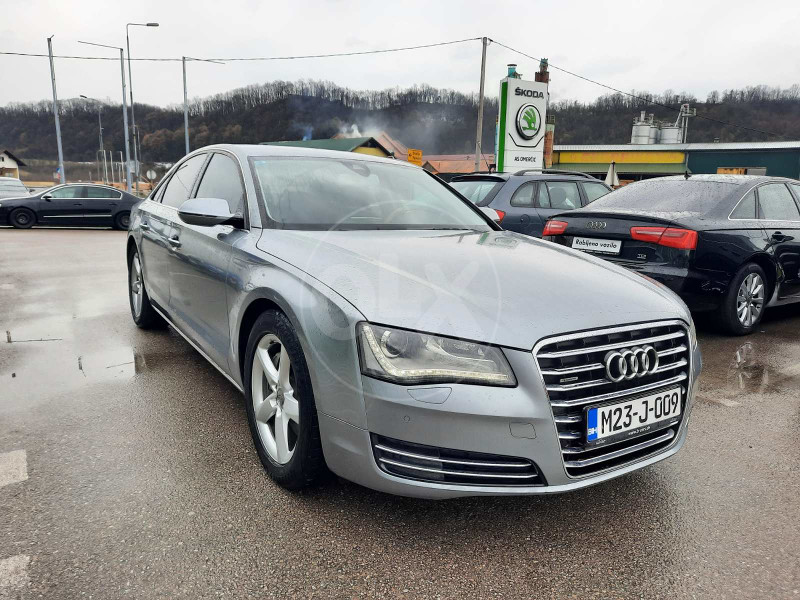 AUDI A8 QUATRO 3.0 TDI