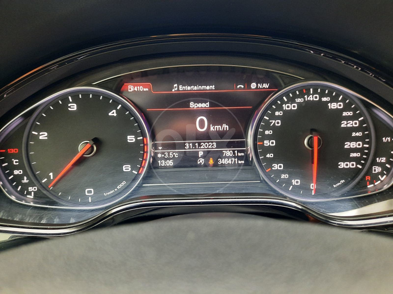 AUDI A8 QUATRO 3.0 TDI