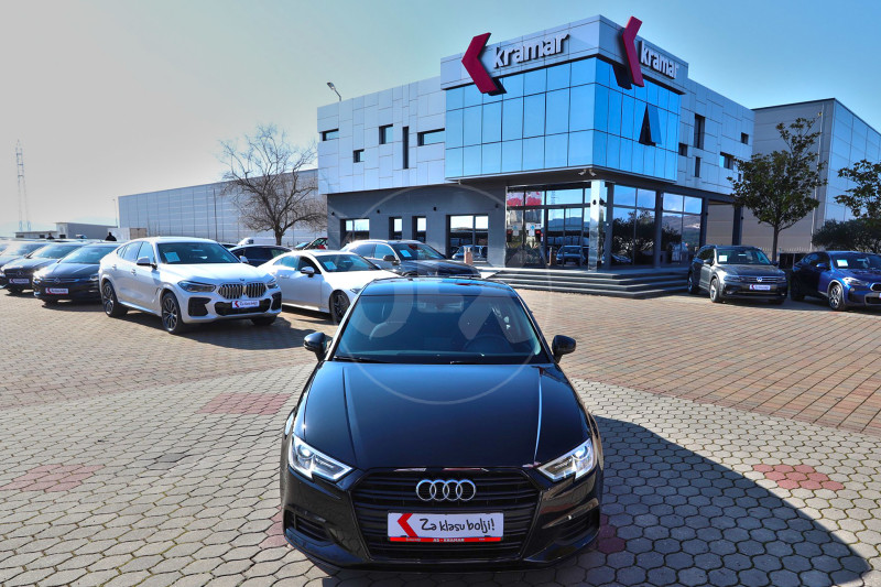 Audi A3 Limuzina 1.6TDI S-Tronic Black Edition FACELIFT