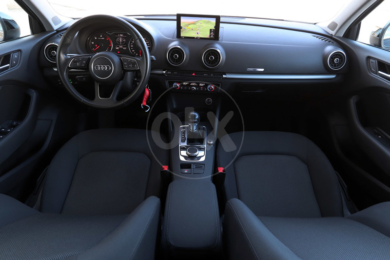 Audi A3 Limuzina 1.6TDI S-Tronic Black Edition FACELIFT