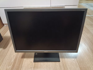 LCD Monitor Acer 22" Widescreen - u kvaru