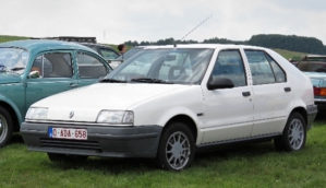 Lijevi žmigavac Renault 19 88/94